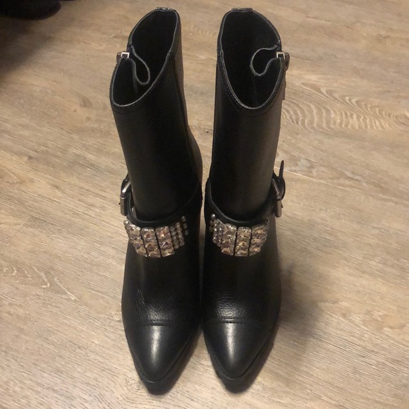 Karl Lagerfeld Shoes - Brand 🆕🔥😍🔥 KARL LAGERFELD leather ankle boots